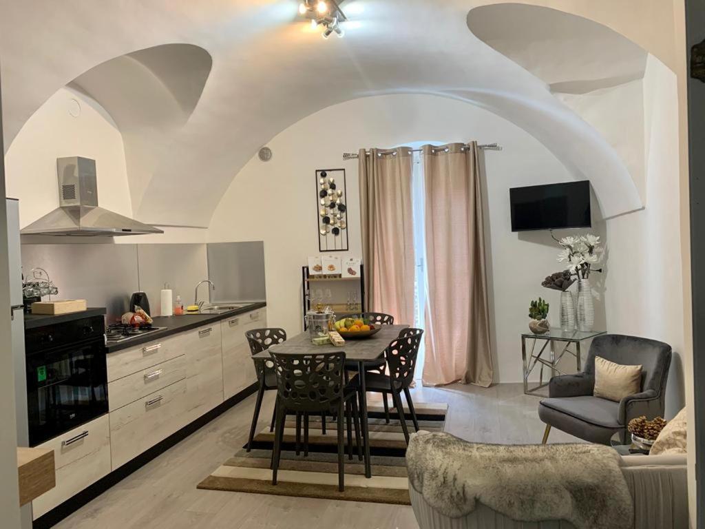 Le Bijou Di Dolceacqua, Per Un Momento Memorabile. Apartamento Exterior foto